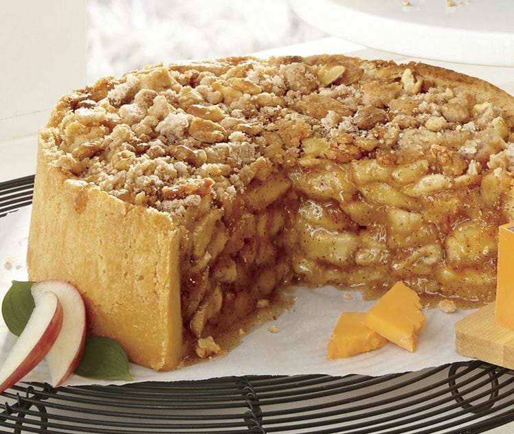 deep dish caramel apple pie